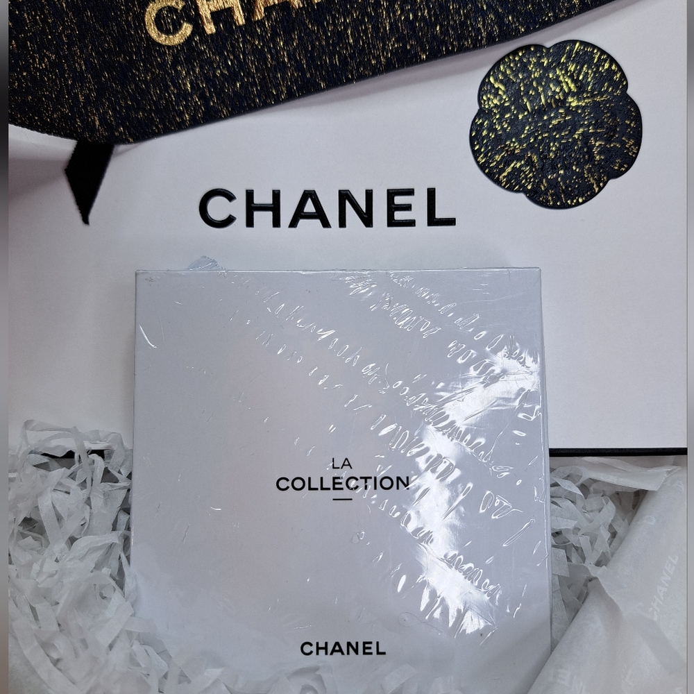 'CHANEL' DOÙBLE LOCK & KEY BOXED GIFT SET w 'CHANEL' GIFT BAG BLACK CAMILĹA ÌÌ - Picture 13 of 16
